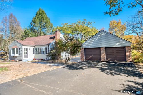 95 Dyer Ave, Collinsville, CT, 06019-3233 | Card Image