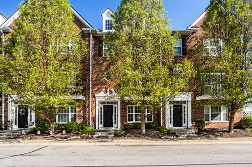 8261 Dan Allen Dr, Fishers, IN, 46038-5292 | Card Image