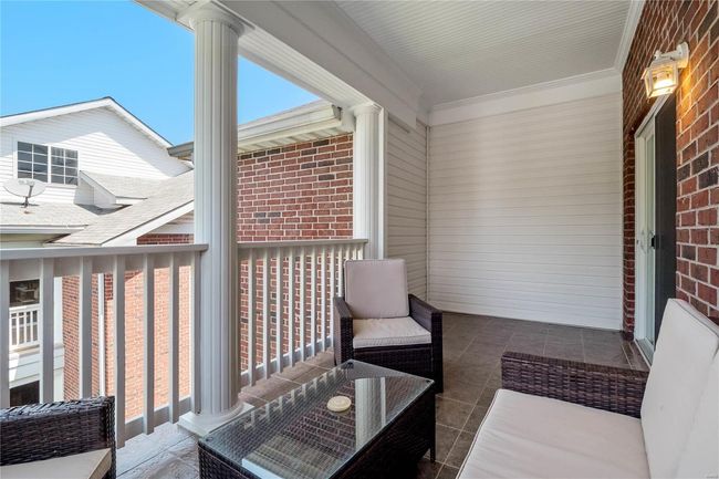 APT-3C - 505 N And South Rd, Condo with 3 bedrooms, 3 bathrooms and 2 parking in University City MO | Image 6