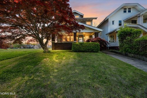 343 Melrose Ave, Toledo, OH, 43610-1424 | Card Image