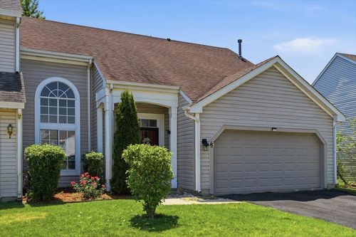 15 W Country Walk Dr, Round Lake Beach, IL, 60073-4000 | Card Image