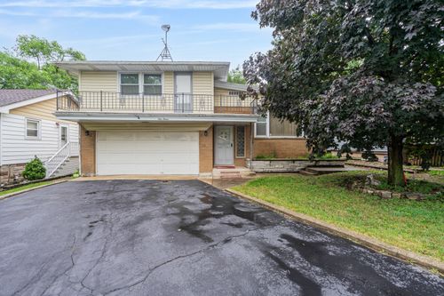 112 Hill St, Willow Springs, IL, 60480-1426 | Card Image