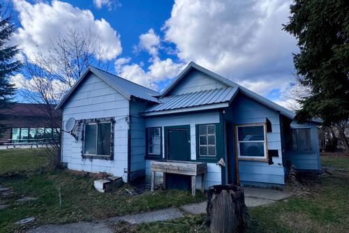 206 Blackwell St, Ione, WA, 99139-4901 | Card Image