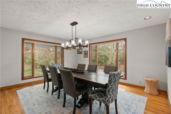 126 Rock Ledge Ln, House other with 5 bedrooms, 5 bathrooms and null parking in Sugar Mountain NC | Image 7