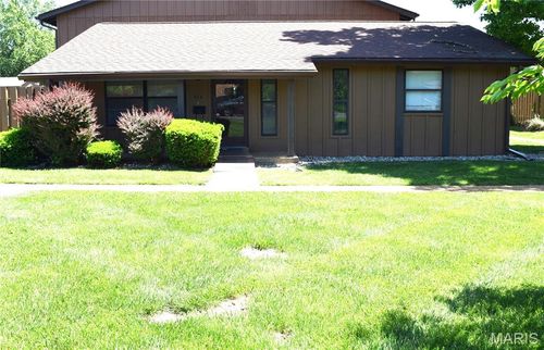 404 Whitehall Court, Belleville, IL, 62223 | Card Image