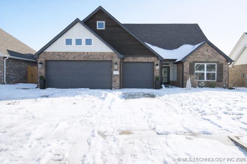 27900 E 107th St S, Coweta, OK, 74429-9002 | Card Image