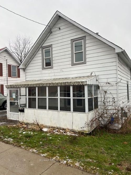 24 Mill St W, Napanee, ON, K7R1X4 | Card Image