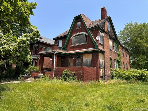 3962 Helen St, Detroit, MI, 48207-1945 | Card Image