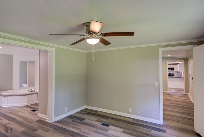 2021 Luke Ln, House other with 3 bedrooms, 2 bathrooms and null parking in Benton LA | Image 9