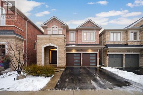 4638 Kearse Street, Burlington (Alton), ON, L7M0K7 | Card Image