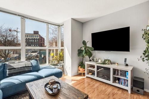 219-288 E 8th Avenue, Vancouver, BC, V5T4S8 | Card Image