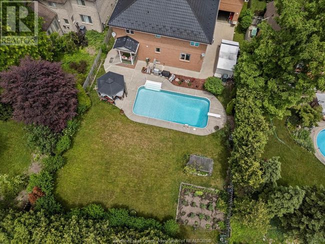 315 Majestic Dr, House other with 4 bedrooms, 4 bathrooms and null parking in Tecumseh ON | Image 43