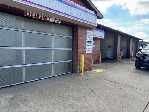 2 River Rd, Wheeling, WV, 26003-6802 | Card Image