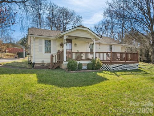 19 Mingus St, Canton, NC, 28716-3547 | Card Image