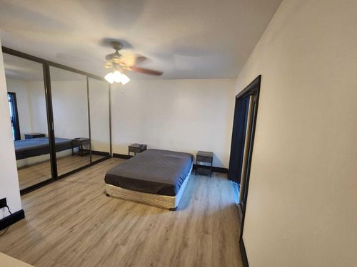 side-b-1665 Se Harp Ln, Port St Lucie, FL, 34983-3712 | Card Image