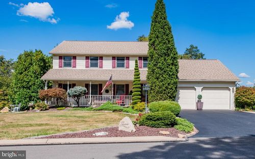 75 Pocahontas Trl, Lock Haven, PA, 17745-7305 | Card Image