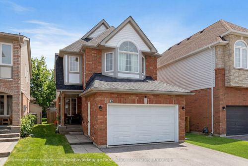 42 Harriet St, Georgetown, ON, L7G5W7 | Card Image