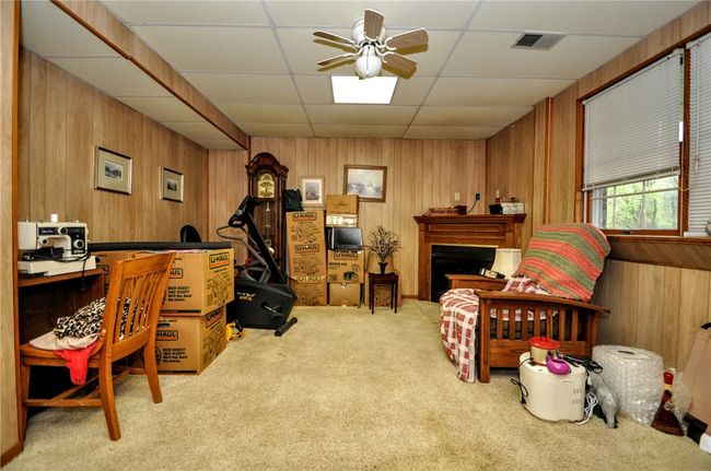 The game room on the lower level, perfect for entertaining! | Image 37