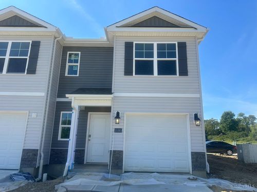 10395 Mae Ct, Colerain Twp, OH, 45251-1184 | Card Image