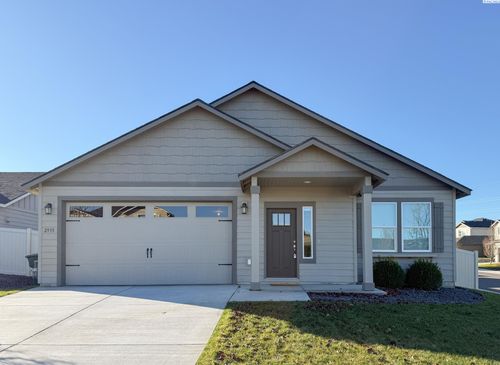 2933 Castle Rock Blvd, Richland, WA, 99352-2402 | Card Image