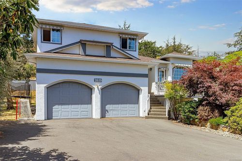 2619 Crystalview Dr, Victoria, BC, V9B5W5 | Card Image