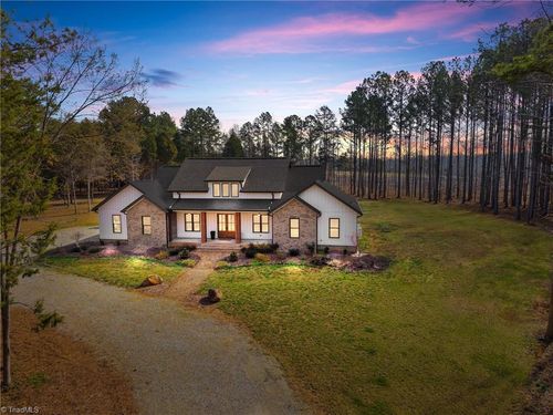 465 Baxx Dr, Salisbury, NC, 28147-8125 | Card Image
