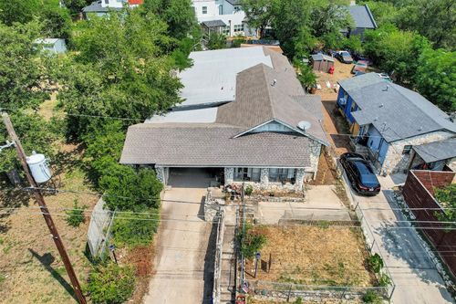 3810 E 16th St, Austin, TX, 78721-1143 | Card Image