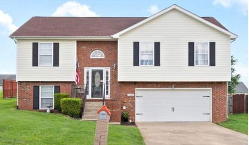 3404 Bradfield Dr, Clarksville, TN, 37042-8153 | Card Image