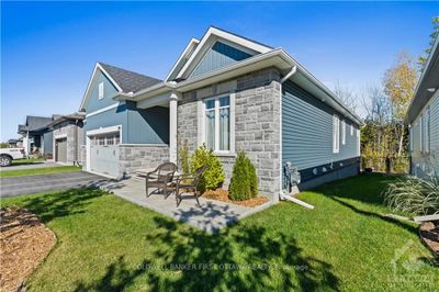 214 Blackhorse Dr, House other with 3 bedrooms, 2 bathrooms and 6 parking in Kemptville ON | Image 2