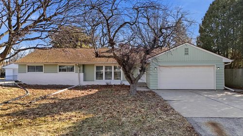 7216 N Mohawk Avenue, GLENDALE, WI, 53217 | Card Image