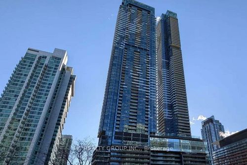 3511-3 Concord Cityplace Way, Toronto, ON, M5V0X4 | Card Image