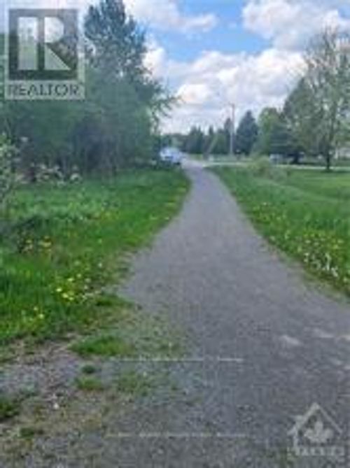 00 Pioneer Dr, Kemptville, ON, K0G1J0 | Card Image