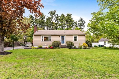 22 Ortins Rd, South Hamilton, MA, 01982-1431 | Card Image