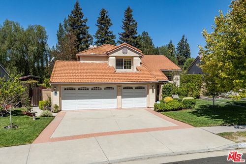 7721 Atron Ave, West Hills, CA, 91304-5370 | Card Image