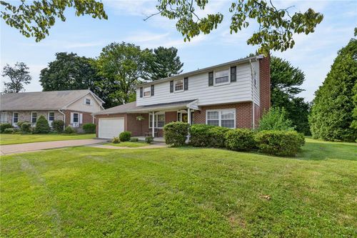 1527 Bayberry Ln, BETHLEHEM, PA, 18018-1504 | Card Image