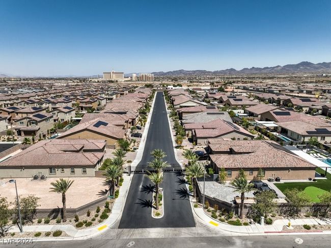 4250 Lailah Skye Ave, House other with 4 bedrooms, 4 bathrooms and null parking in Las Vegas NV | Image 54