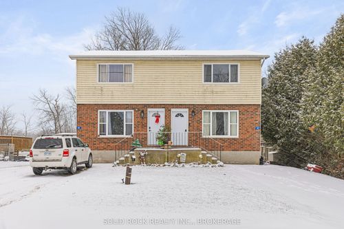 43/45 Railway St, Lansdowne, ON, K0E1L0 | Card Image