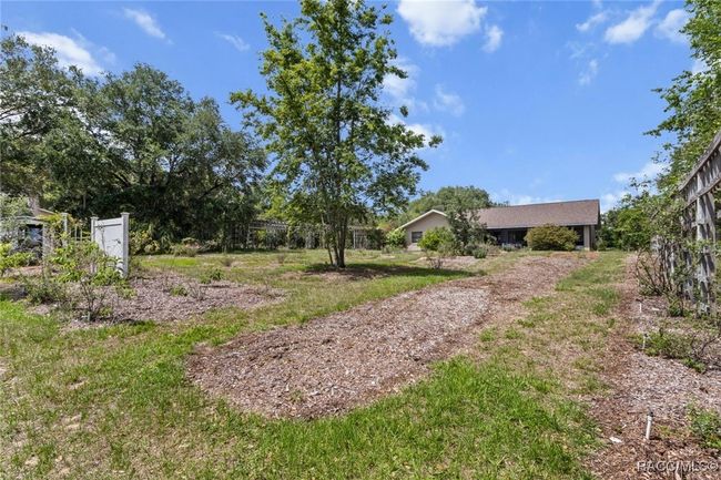 7073 N Lecanto Hwy, House other with 3 bedrooms, 2 bathrooms and 2 parking in HERNANDO FL | Image 38
