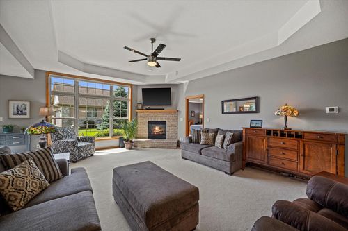 318 Eagles Cove Circle, North Prairie, WI, 53153 | Card Image