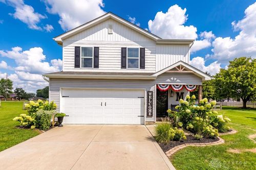 104 Honeysuckle Way, Eaton, OH, 45320-2286 | Card Image