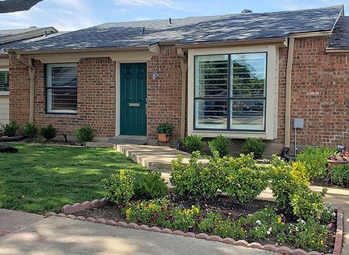13765 Brookgreen Cir, Dallas, TX, 75240-5812 | Card Image