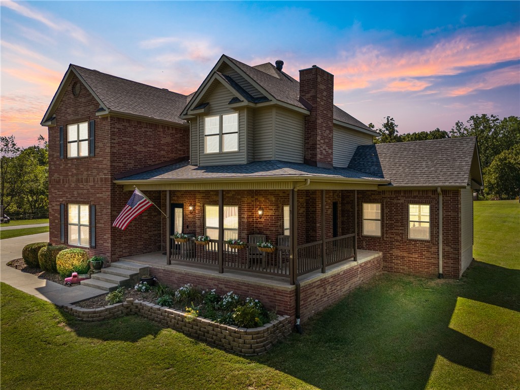 Bunch Cir, Gravette, AR 72736