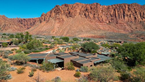 911 W Roadrunner Ct, Ivins, UT, 84738-6403 | Card Image