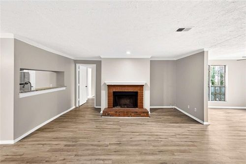 5537 Mountain Springs Cir, STONE MOUNTAIN, GA, 30088-3472 | Card Image