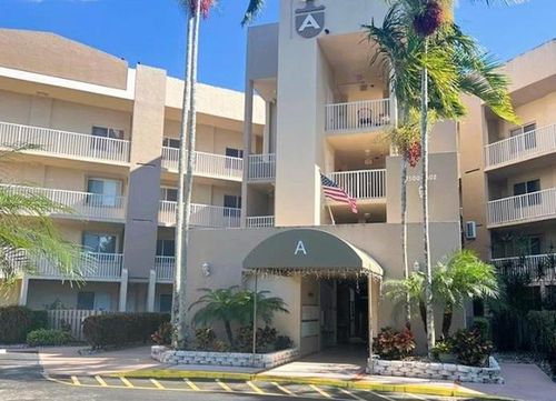 408-7592 Trent Dr, Tamarac, FL, 33321-8834 | Card Image