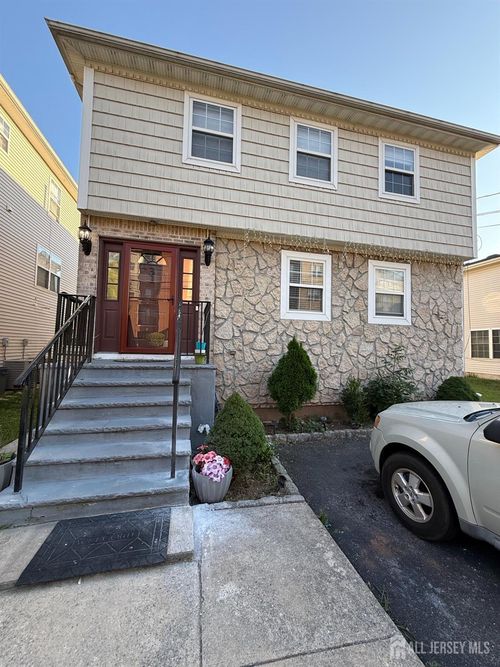 f-31 Beverly St, Carteret, NJ, 07008-3128 | Card Image