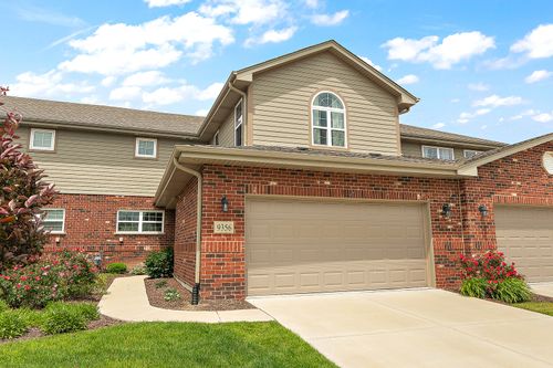 9356 Parkwood Ln, Tinley Park, IL, 60487-4412 | Card Image