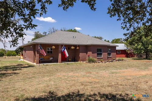 495 Hill Country Dr, Pipe Creek, TX, 78063-5632 | Card Image