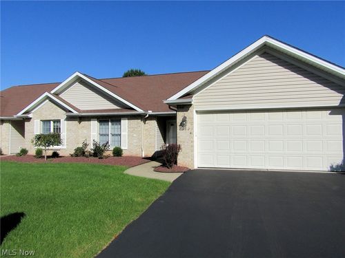 b-7862 Walnut St, Boardman, OH, 44512-7756 | Card Image