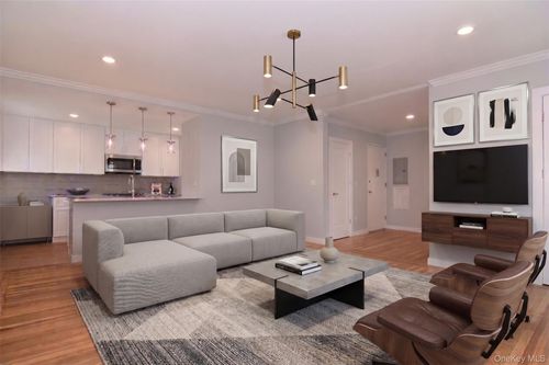 2a-245 Wolfs Ln, Pelham, NY, 10803-1817 | Card Image